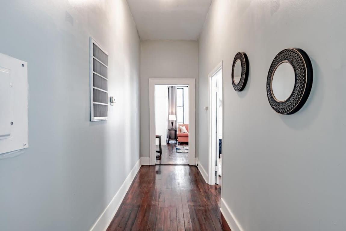 شقة Mins From Downtown & Dining, Dauphin Darling 2 موبايل المظهر الخارجي الصورة