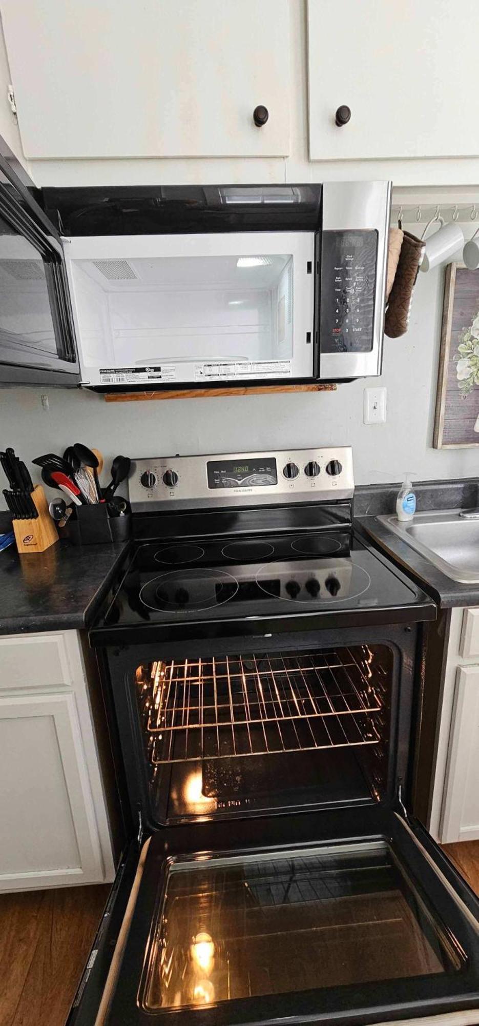 شقة Mins From Downtown & Dining, Dauphin Darling 2 موبايل المظهر الخارجي الصورة